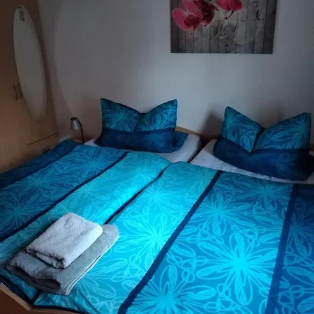 Neu! See-ferienwohnung 4 *