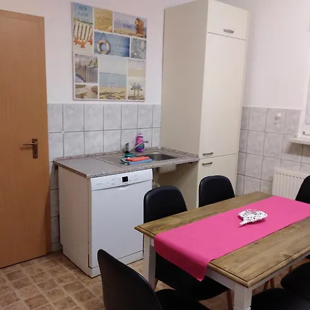 Neu! See-ferienwohnung 4 Daire Mohlau